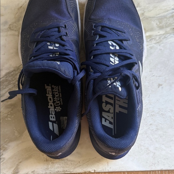 Babolat men’s tennis shoes - Picture 7 of 8